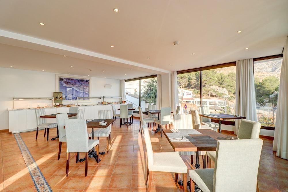 Hoposa Niu Hotel Cala de Sant Vicenc Buitenkant foto