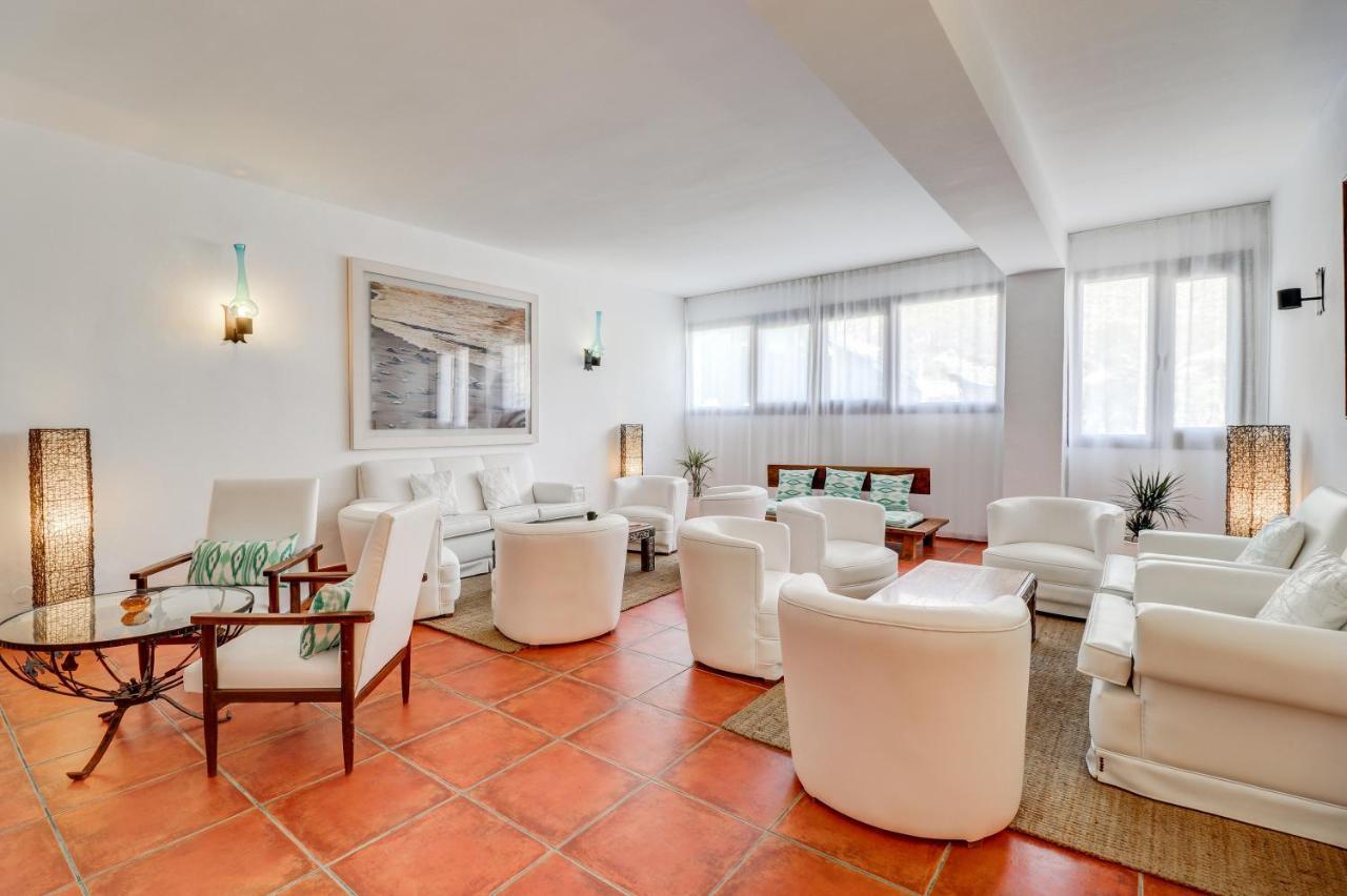 Hoposa Niu Hotel Cala de Sant Vicenc Buitenkant foto