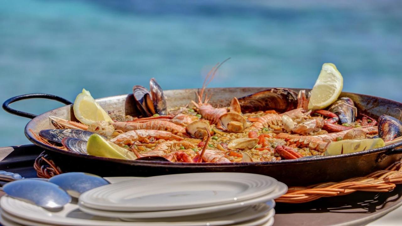 Hoposa Niu Hotel Cala de Sant Vicenc Buitenkant foto